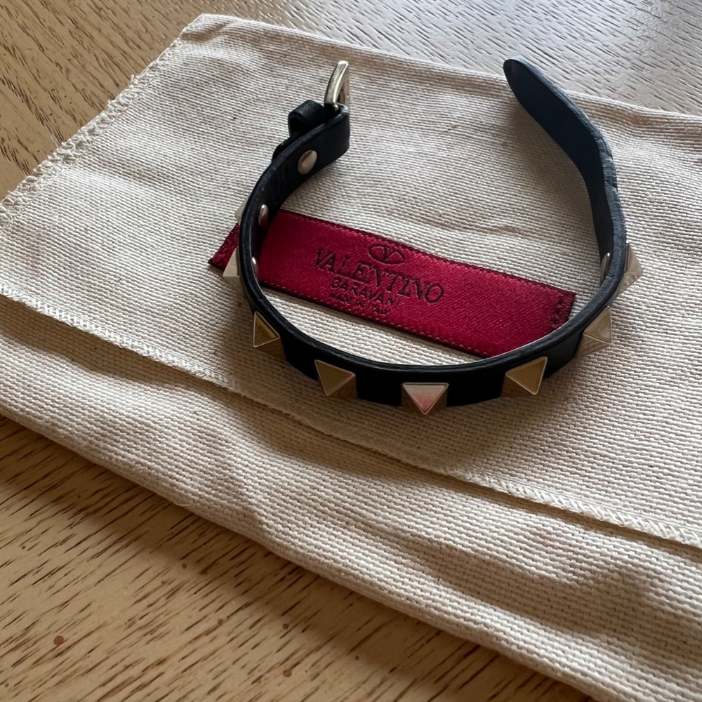 Valentino Rockstud Leather Bracelet - Picture 7 of 10